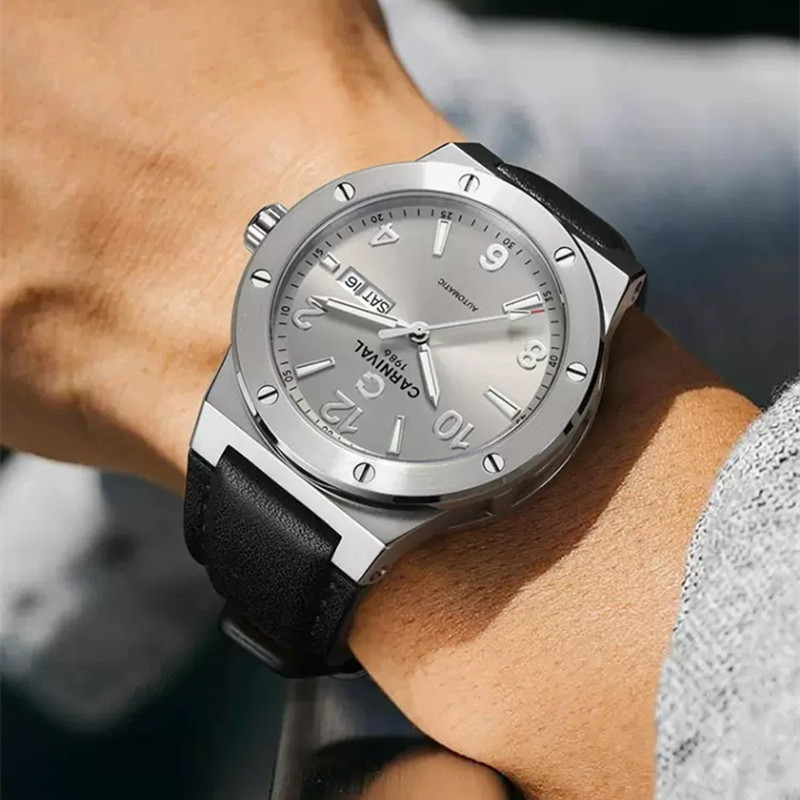 CARNAVAL I&W Mechanische Zakel - Men'S Fashion Week 2026 recensie en prijs